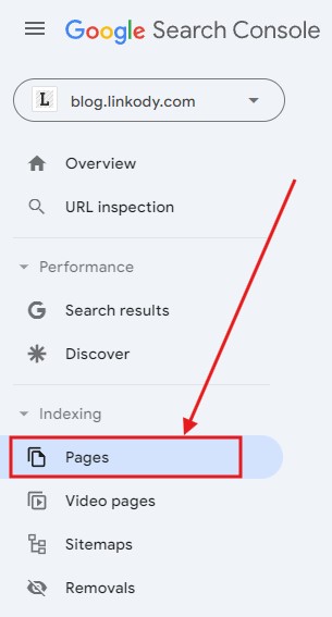 Google Search Console sidebar menu with arrow to the Pages tab